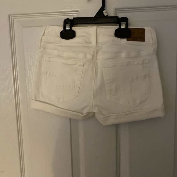 White jean shorts - Picture 2 of 2